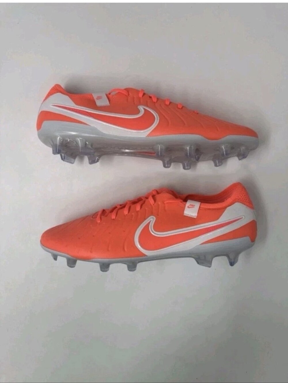 Size 13 DV4344-800 NIKE TIEMPO LEGEND 10 CLUB MULTI-GROUND LOW-TOP SOCCER CLEATS